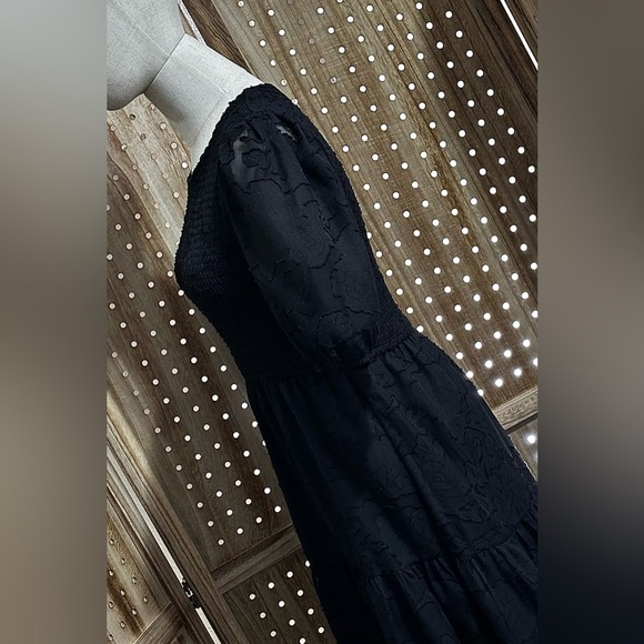 NWOT Black Lace Midi Dress Women's Dresses Puffy Flutter Sleeve Floral Lace - Picture 4 of 7